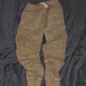 American Eagle Cargo Joggers